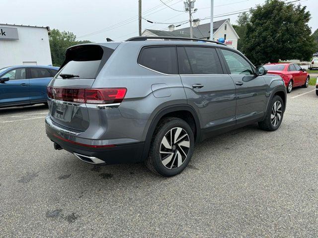 new 2024 Volkswagen Atlas car, priced at $42,037