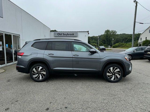 new 2024 Volkswagen Atlas car, priced at $42,037