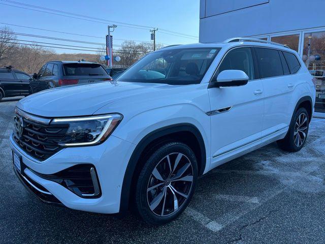 new 2025 Volkswagen Atlas car, priced at $52,207