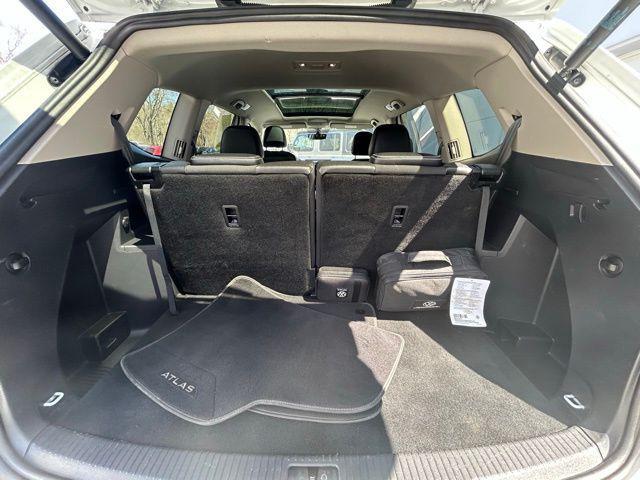 used 2021 Volkswagen Atlas car, priced at $28,984