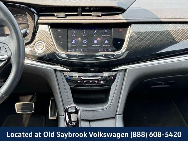 used 2022 Cadillac XT6 car, priced at $38,841