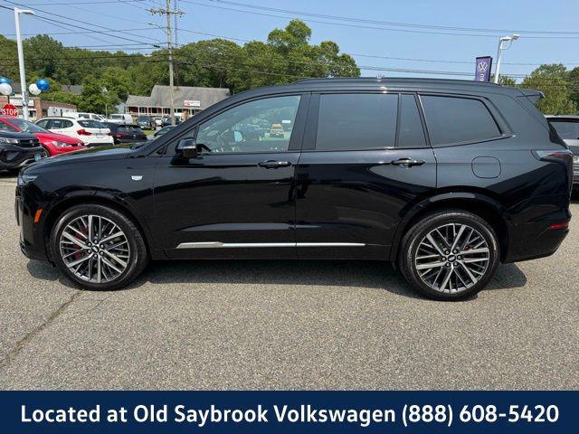 used 2022 Cadillac XT6 car, priced at $38,841