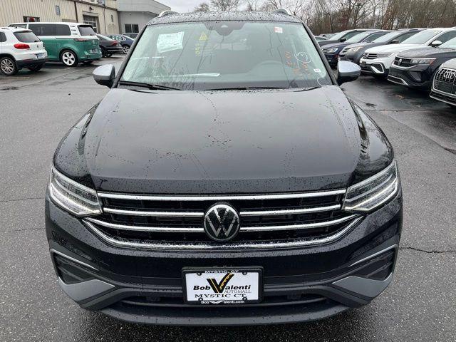 new 2024 Volkswagen Tiguan car, priced at $33,428