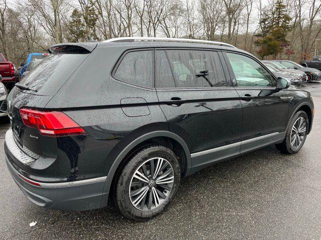 new 2024 Volkswagen Tiguan car, priced at $33,428