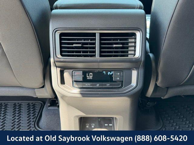 new 2025 Volkswagen Atlas car, priced at $41,796