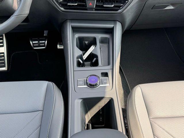 new 2025 Volkswagen Tiguan car, priced at $39,254