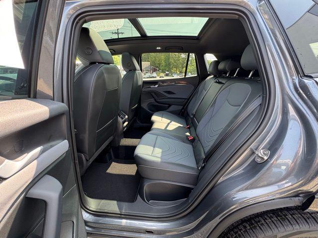 new 2025 Volkswagen Tiguan car, priced at $39,254