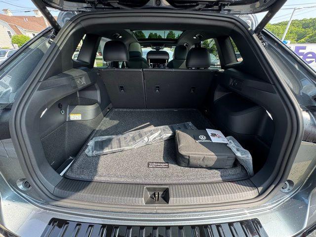 new 2025 Volkswagen Tiguan car, priced at $39,254