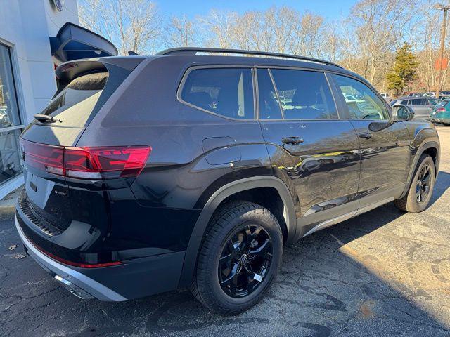 new 2025 Volkswagen Atlas car, priced at $45,445