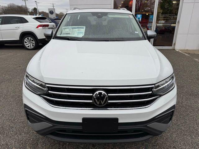 new 2024 Volkswagen Tiguan car, priced at $33,208