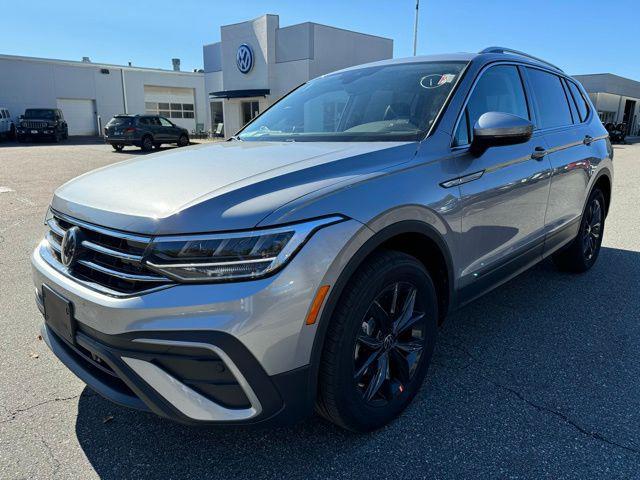 new 2024 Volkswagen Tiguan car, priced at $33,493