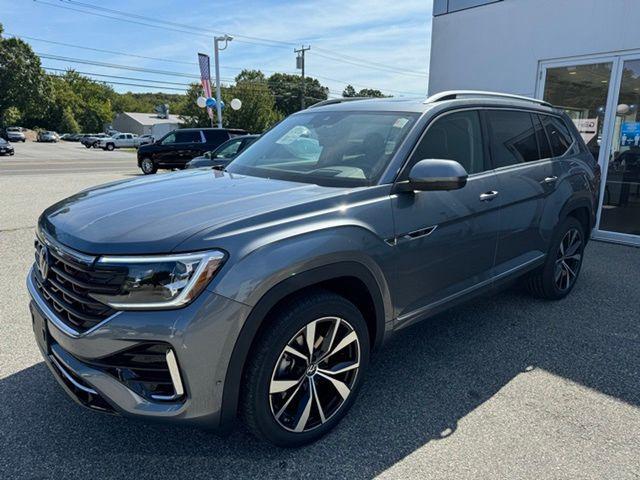 new 2024 Volkswagen Atlas car, priced at $53,090