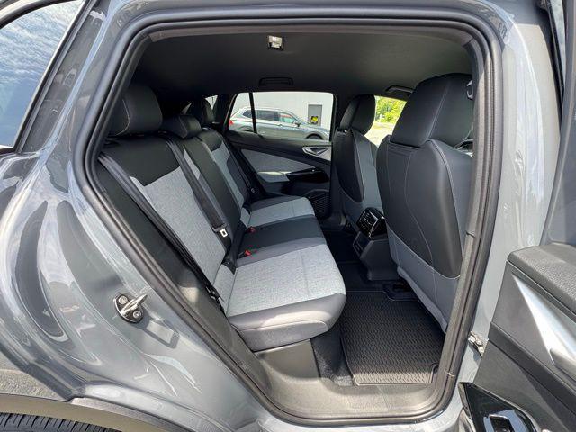 new 2025 Volkswagen ID.4 car, priced at $42,286