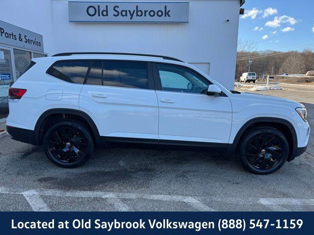 new 2025 Volkswagen Atlas car, priced at $42,199