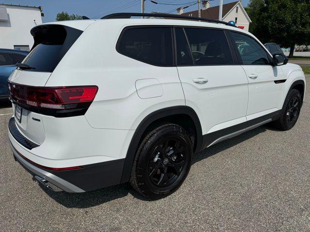 new 2025 Volkswagen Atlas car, priced at $49,049