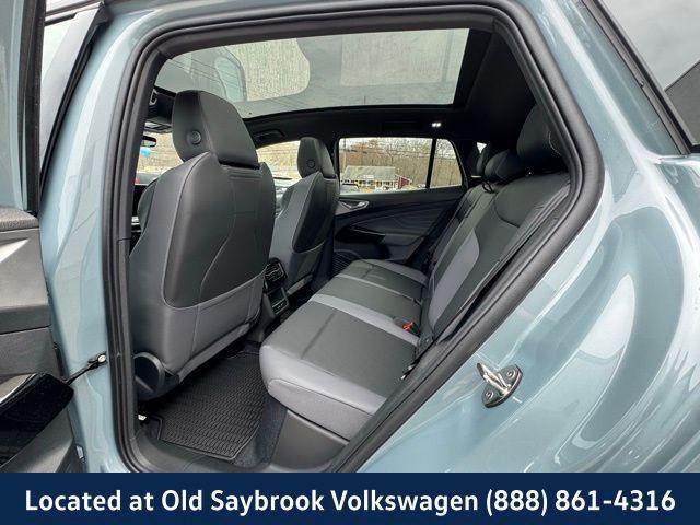 new 2025 Volkswagen ID.4 car, priced at $47,276