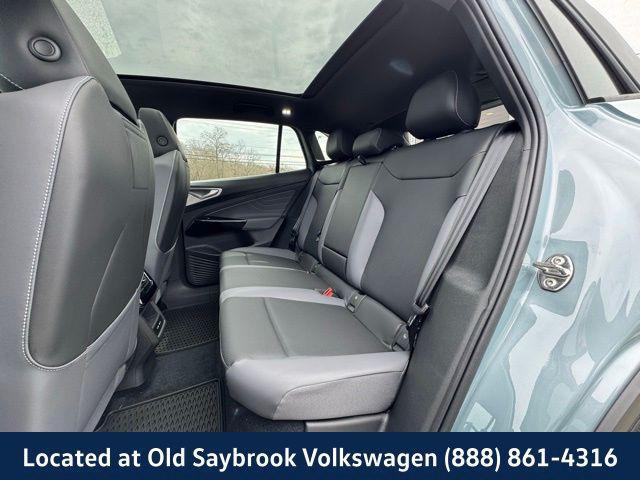 new 2025 Volkswagen ID.4 car, priced at $47,276