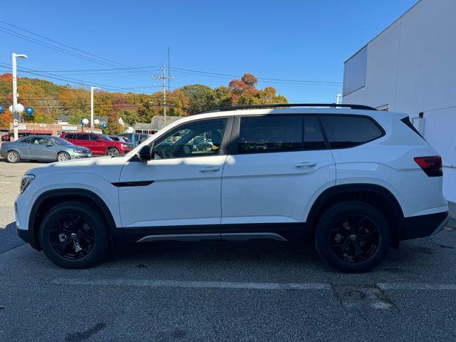 new 2025 Volkswagen Atlas car, priced at $46,135