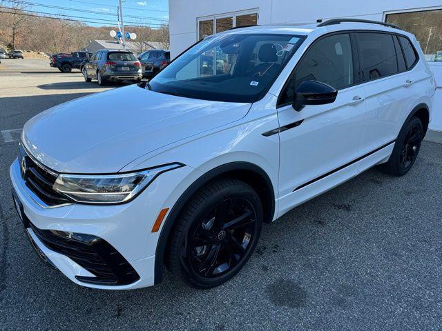 new 2024 Volkswagen Tiguan car, priced at $37,413