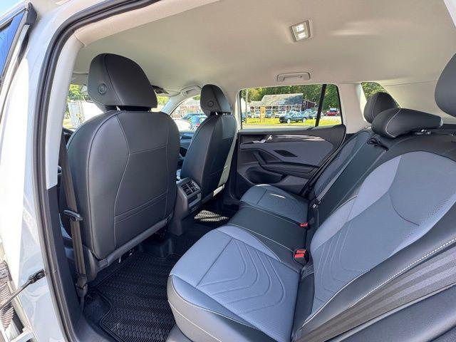 new 2025 Volkswagen Tiguan car, priced at $35,182