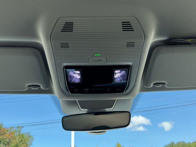 new 2025 Volkswagen Tiguan car, priced at $35,182