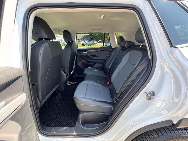 new 2025 Volkswagen Tiguan car, priced at $35,182