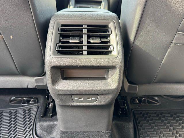 new 2025 Volkswagen Tiguan car, priced at $35,494