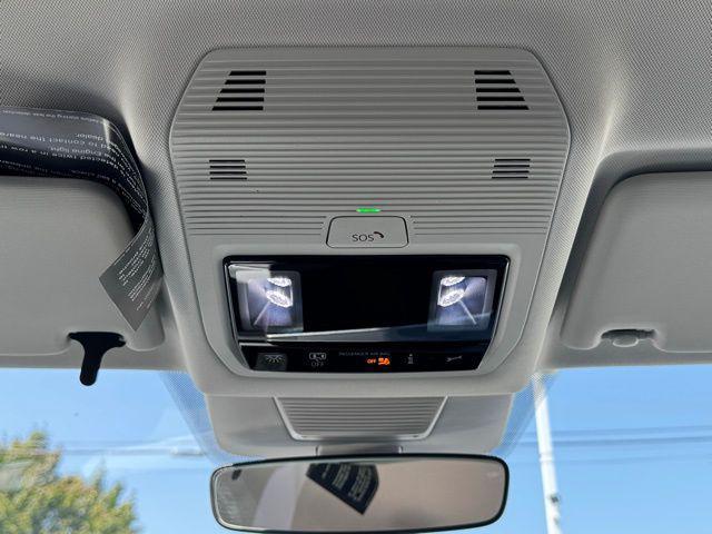 new 2025 Volkswagen Tiguan car, priced at $32,371