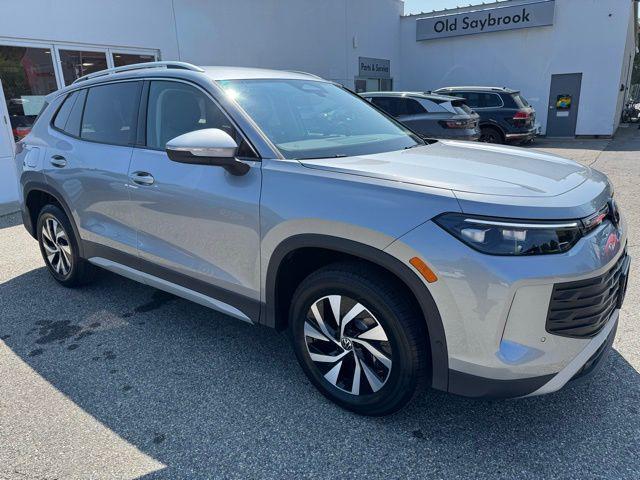 new 2025 Volkswagen Tiguan car, priced at $32,371