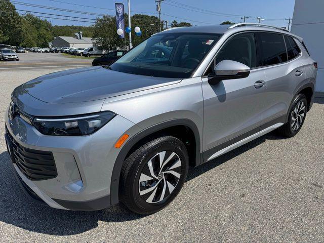 new 2025 Volkswagen Tiguan car, priced at $32,371