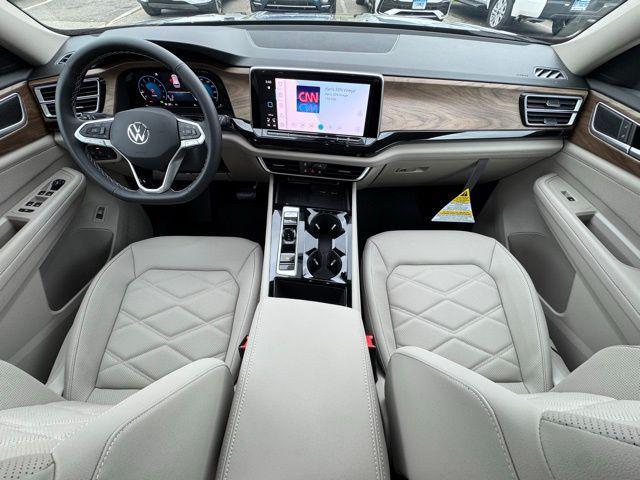 new 2025 Volkswagen Atlas car, priced at $48,220