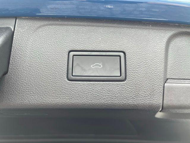 used 2025 Volkswagen Atlas car, priced at $51,915