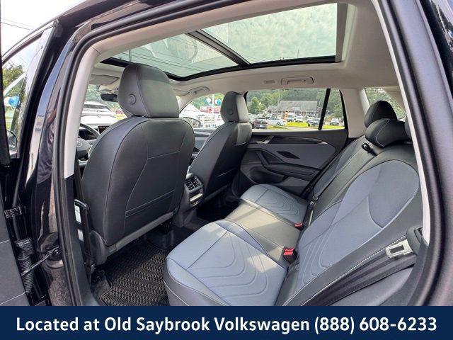 used 2025 Volkswagen Tiguan car, priced at $35,784