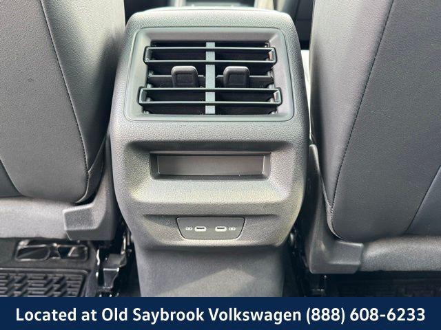 used 2025 Volkswagen Tiguan car, priced at $35,784