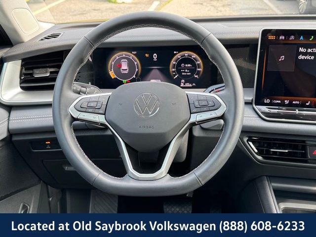 used 2025 Volkswagen Tiguan car, priced at $35,784