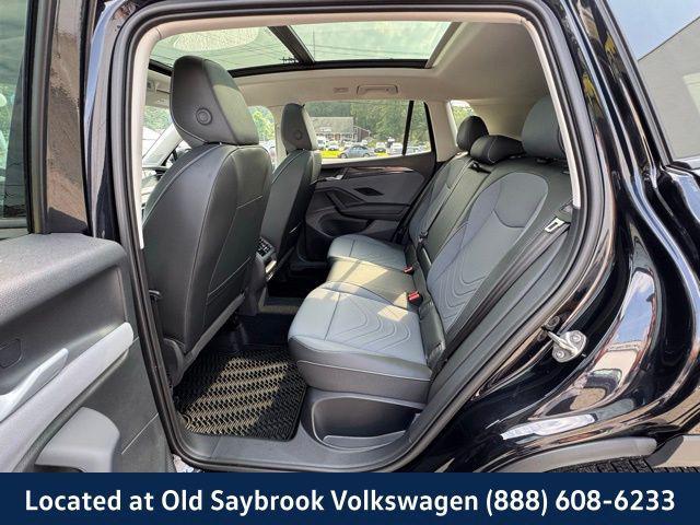 used 2025 Volkswagen Tiguan car, priced at $35,784