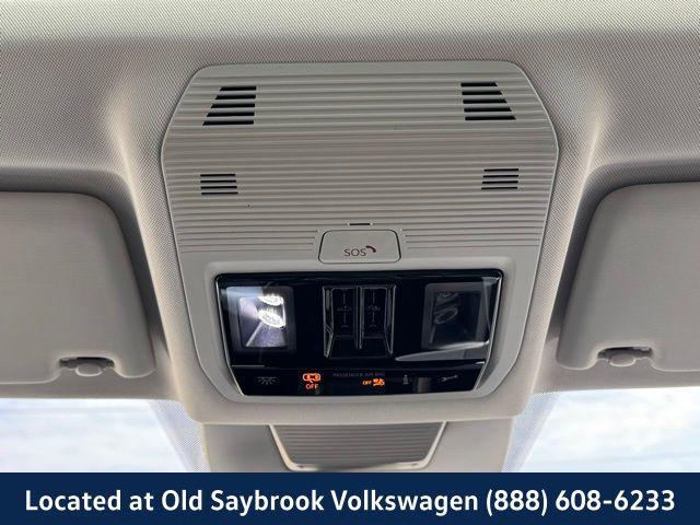 used 2025 Volkswagen Tiguan car, priced at $35,784