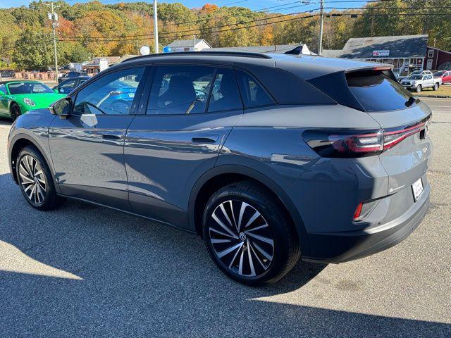 new 2025 Volkswagen ID.4 car, priced at $46,282