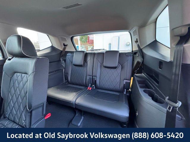 new 2025 Volkswagen Atlas car, priced at $50,997