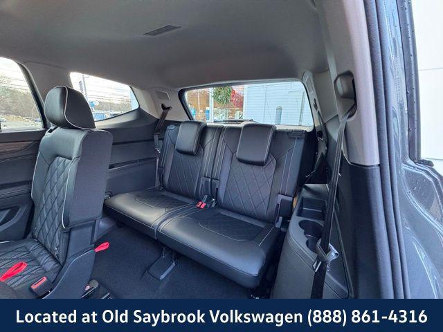 new 2025 Volkswagen Atlas car, priced at $54,624
