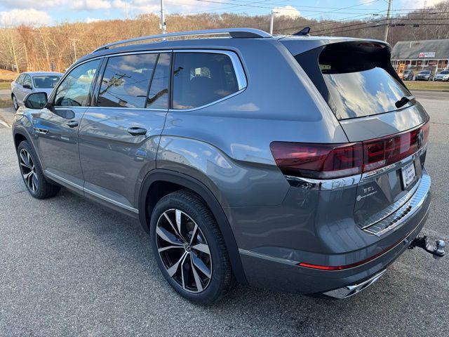 new 2025 Volkswagen Atlas car, priced at $51,997