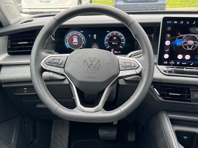 new 2025 Volkswagen Tiguan car, priced at $33,436