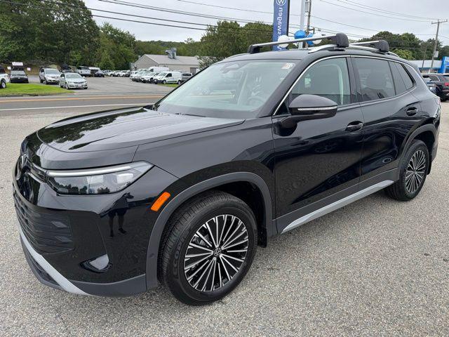 new 2025 Volkswagen Tiguan car, priced at $33,436