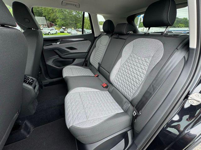 new 2025 Volkswagen Tiguan car, priced at $33,436