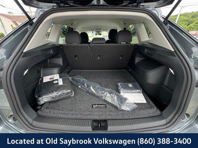 new 2025 Volkswagen Tiguan car, priced at $31,621