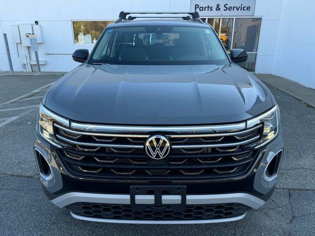 new 2025 Volkswagen Atlas car, priced at $46,880