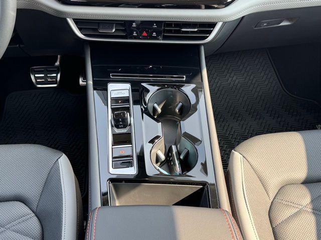 new 2025 Volkswagen Atlas car, priced at $49,049