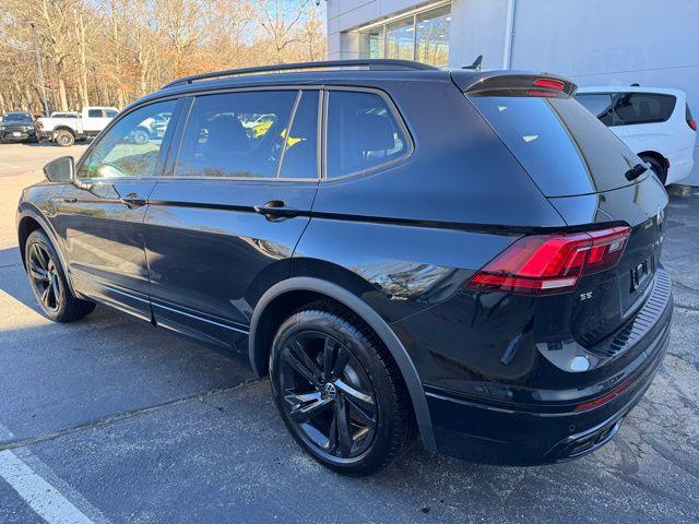 new 2024 Volkswagen Tiguan car, priced at $37,034