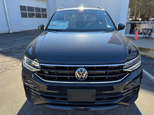 new 2024 Volkswagen Tiguan car, priced at $37,034