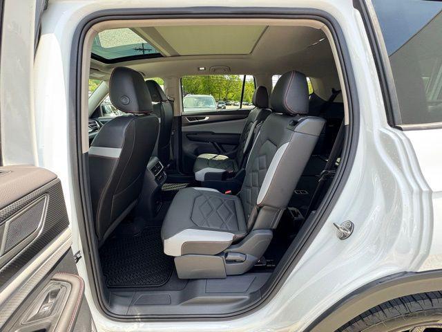 new 2025 Volkswagen Atlas car, priced at $49,641